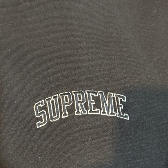 Supreme Black Zip-Up Hoodie - Picture 3 of 6